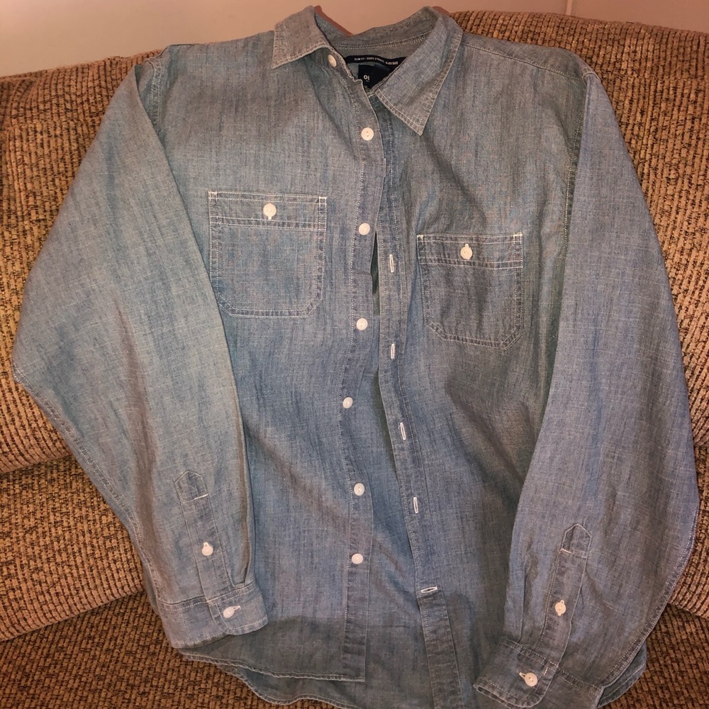 Men’s button down denim long sleeve shirt NWT